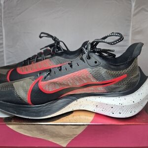 Nike Zoom Gravity US sz 7
